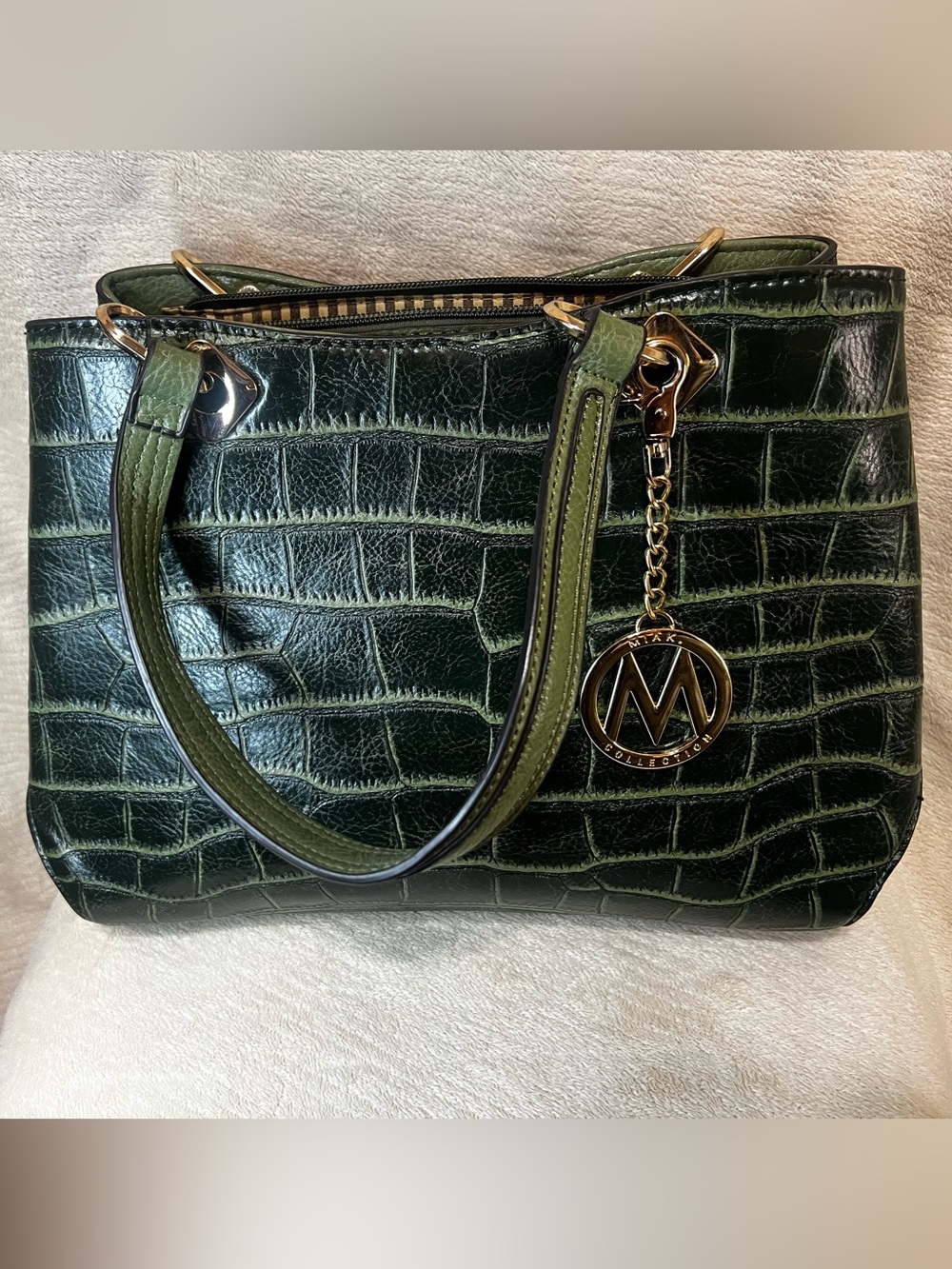 MKF Collection Vegan Leather Faux Croc Embossed Green Satchel Tote EUC - Picture 8 of 14